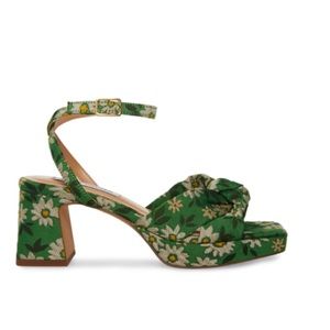 Steve Madden, NWOT Bettina Floral Platform Sandal